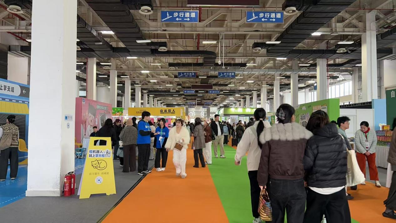 钱江商城&水晶城联合商业中心治理委员会招商部派员旅行2026杭州宠物潮流立异博览会
