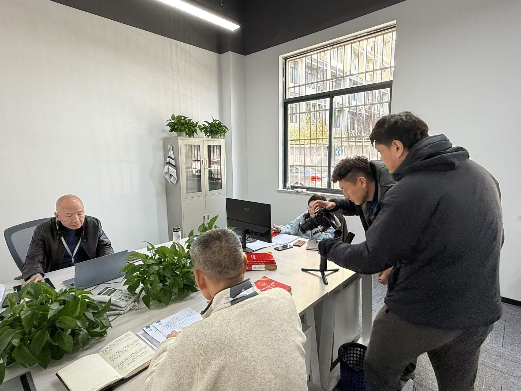 助力和美辖区，，，，，，展现律威风范