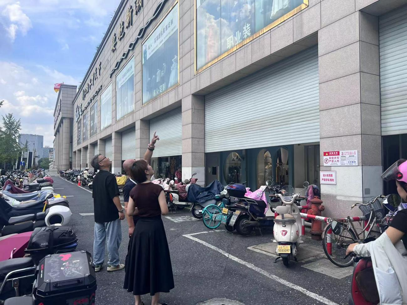 闻“风”而动，，，严阵以待钱江商城做好台风防御事情