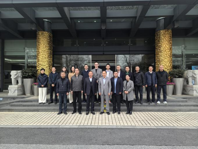 学以共进，，习以致远——9227新葡的京集团集团赴中宙控股集团举行旅行交流学习