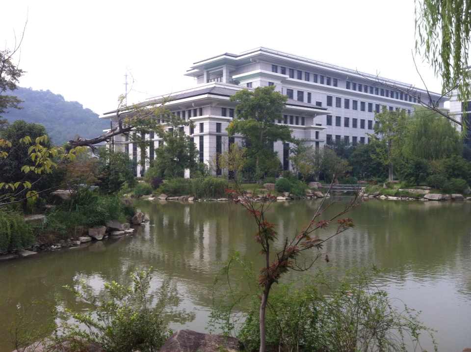 水晶城加入杭州市企业工会主席班培训 (1).jpg